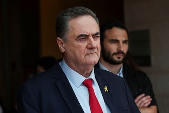 El ministro de Defensa de