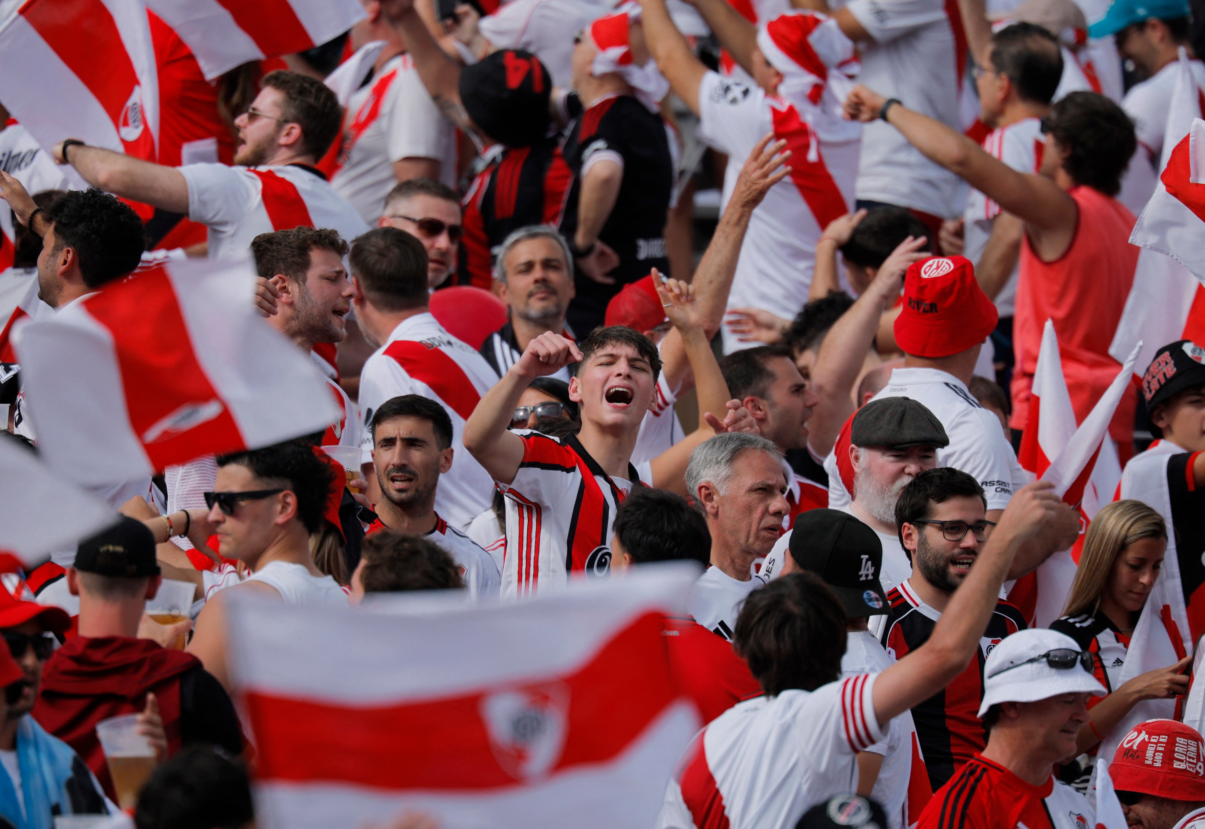 Fans supporting River Plate