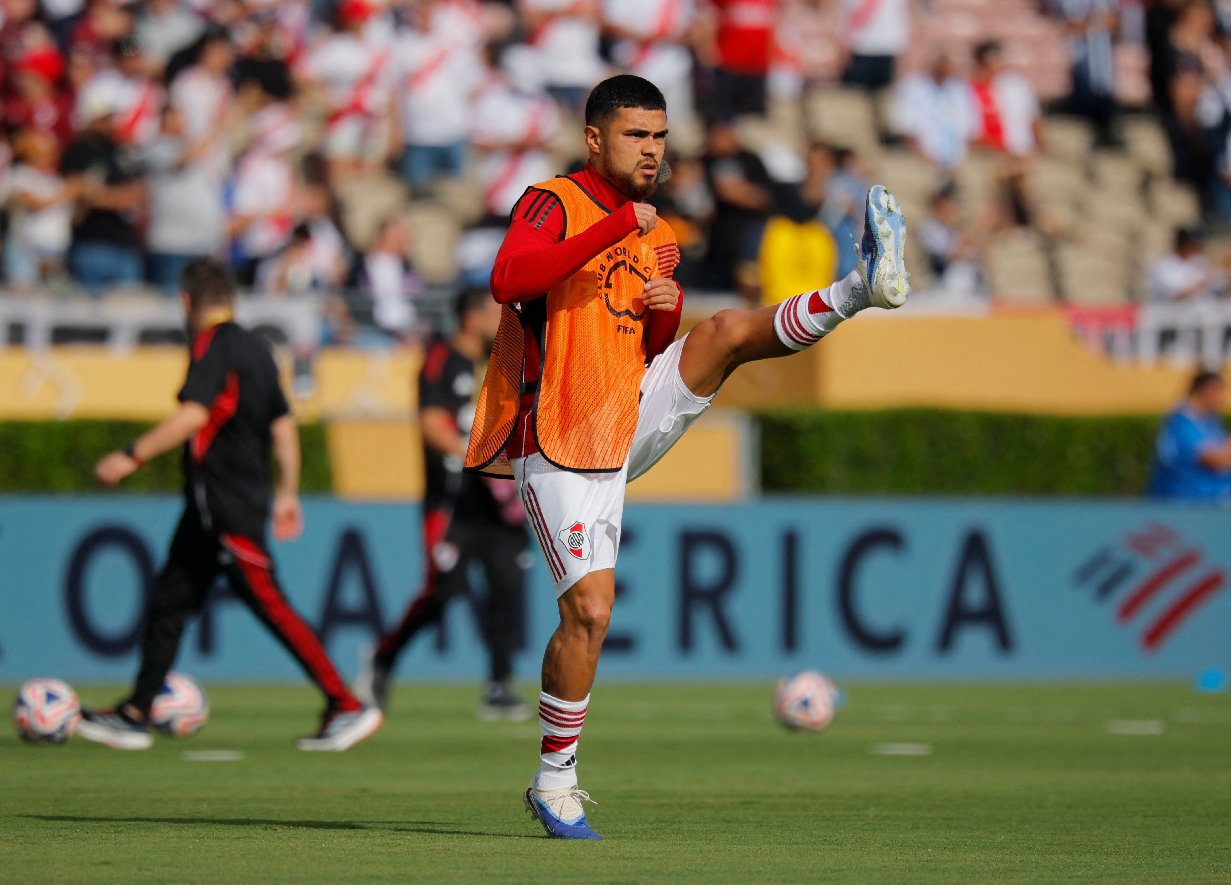 Paulo Díaz será titular en los Estados Unidos (Crédito: Reuters/Mike Blake)