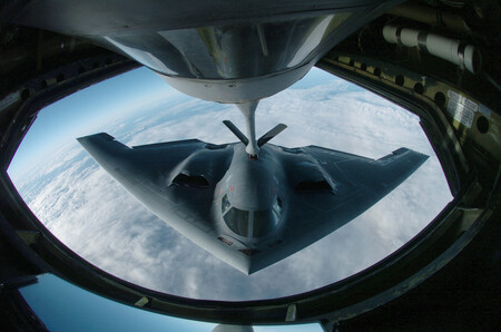 B 2 Spirit 050404 F 1740g 001