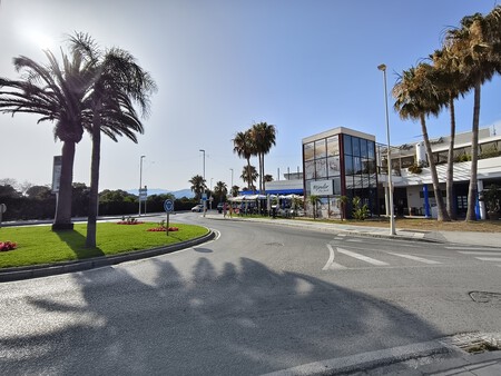 Ultra Wide Angle Sample