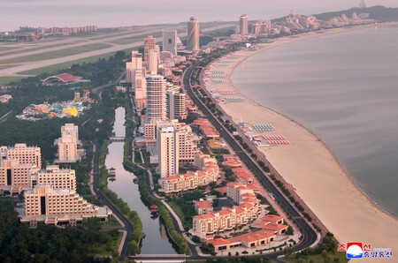 Wonsan Kalma beach resort