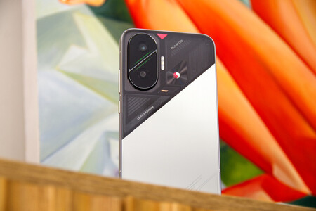 POCO F7 | Image: Xataka