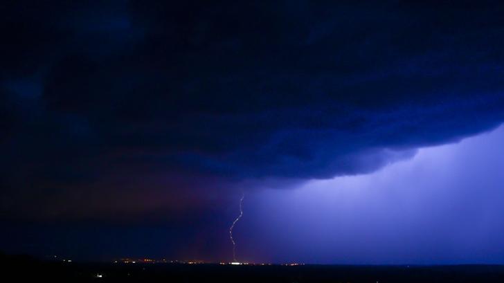 Météo France met en vigilance orange 5 départements de l’est (illustration près de Roanne en juillet 2024)