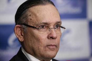Efraín Cepeda, presiente del Senado
