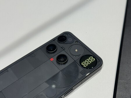 Glyph Matrix Features