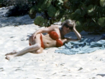 Lady Di broke molds in