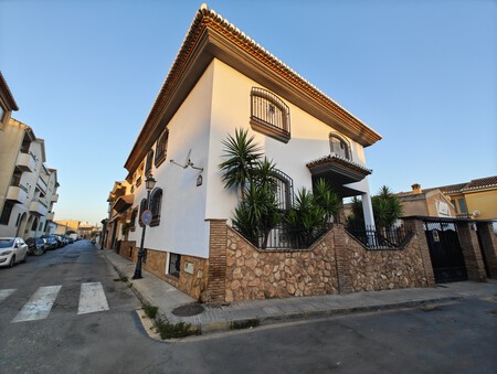 Ultra-Wide Camera Sample