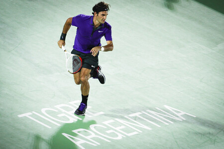 Roger Federer in action