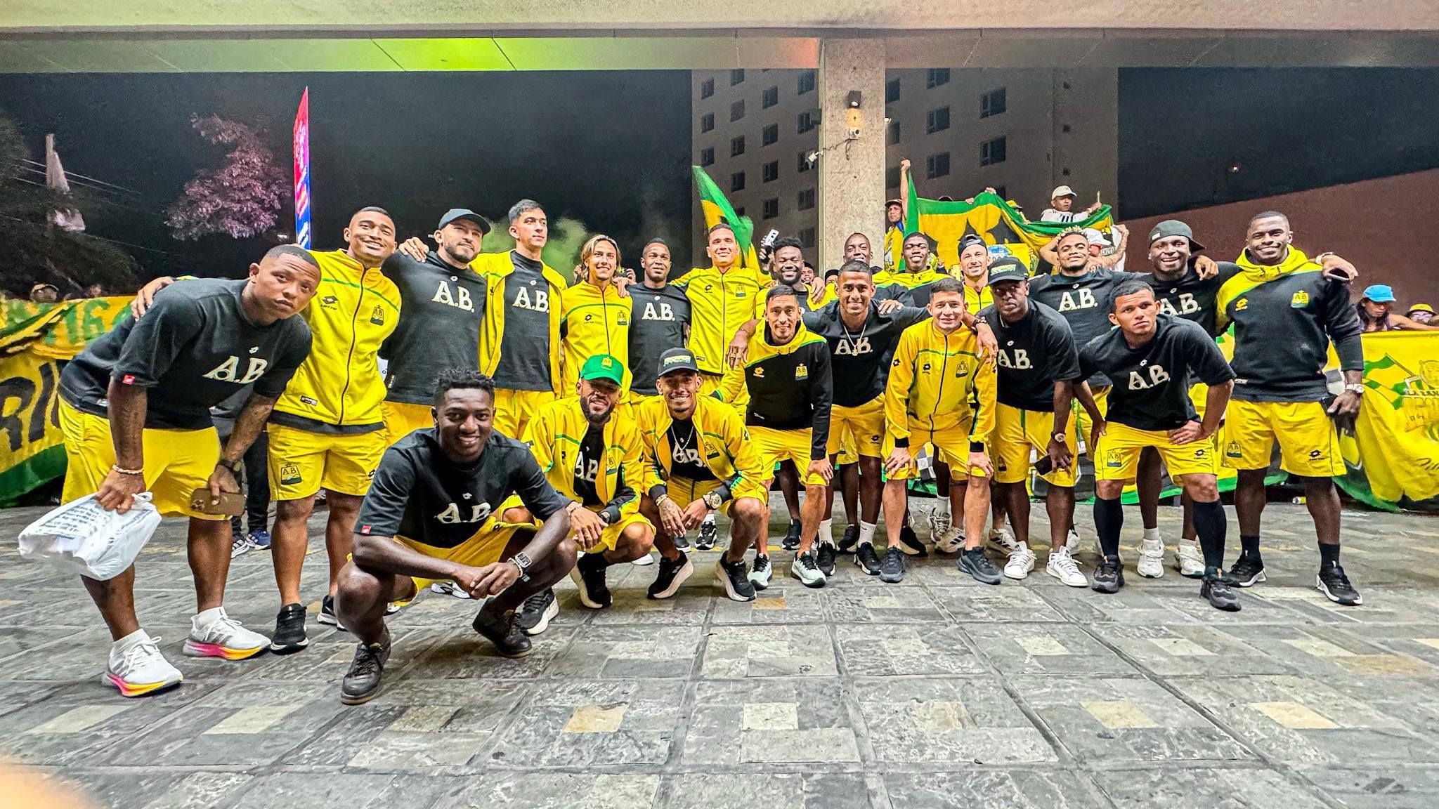 Atlético Bucaramanga received the support of the fans in the previous party against Atlético Mineiro - Credit Atlético Bucaramanga