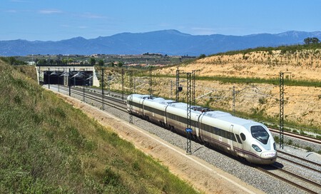 Oaris of CAF 105 001 in Proves Per Vilafant