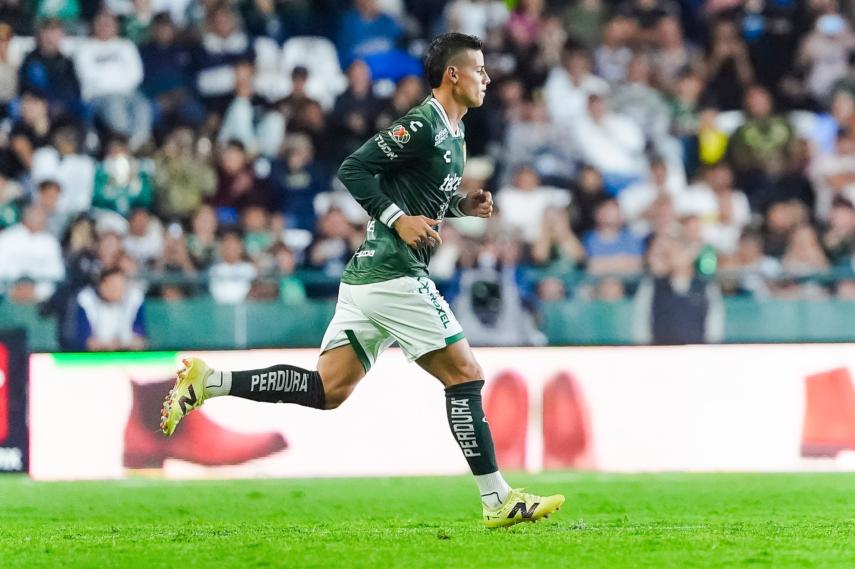 James Rodríguez may likely start for León against Chivas de Guadalajara - Credit Club León
