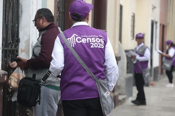 Censors must be properly uniformed