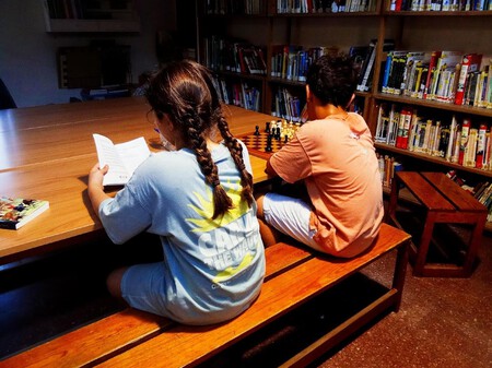 Children in the library.