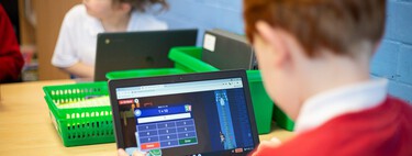 Digital impact on education raises awareness among families.