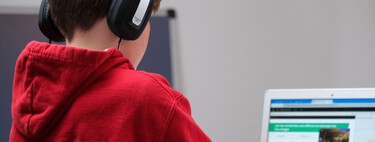 Global reconsideration on the use of mobile devices in schools.