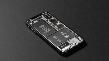Latest smartphones with stamped batteries