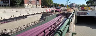 There is a youtuber broadcasting the Soterration works of the A-5 in Madrid. And there are thousands of people hooked