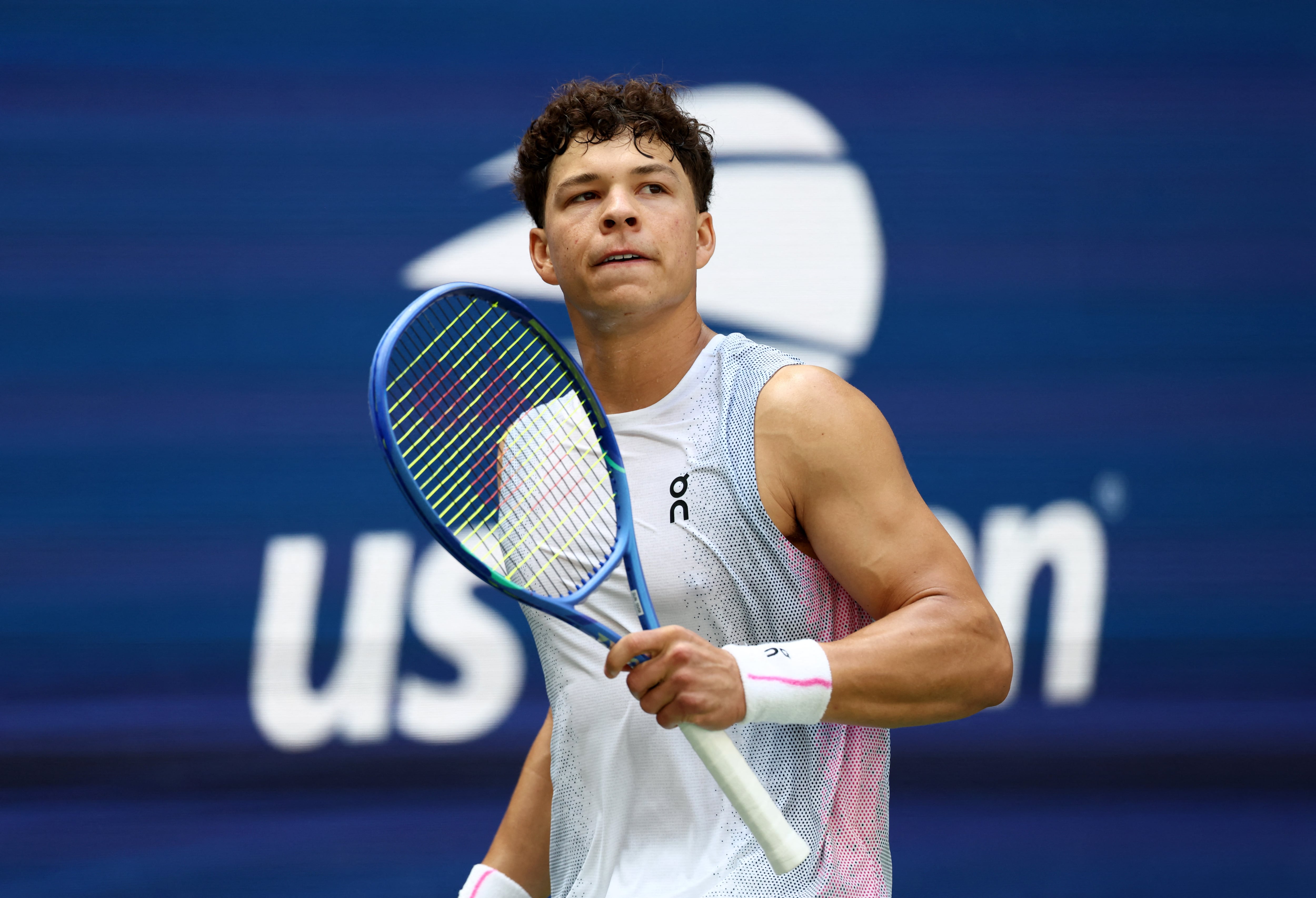 Ben Shelton reacts during his match against Ignacio Buse