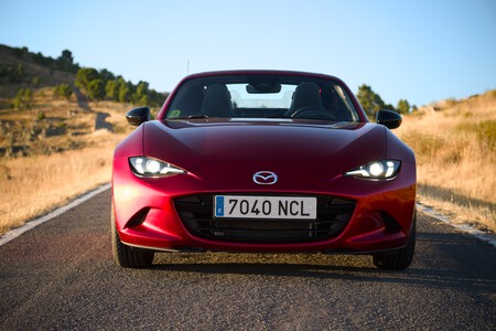 Driving Mazda MX-5