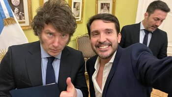 To Martín Arjol, 'radical with'