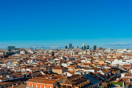 Spaniards enjoying urban life