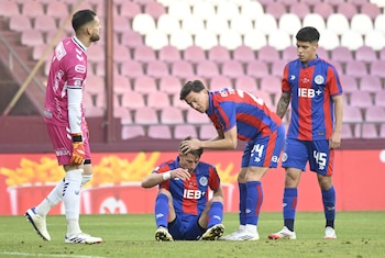 San Lorenzo beat both