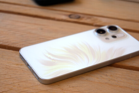 Oppo Reno14 5G Rear Design Review