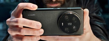 We asked eight photographers what their secret is for taking better photos with a mobile. Here’s what they answered.