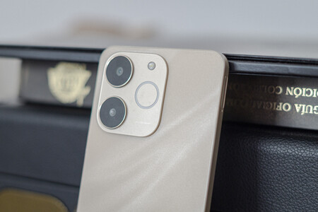 Realme Note 70T Cameras