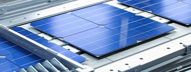 There is no turning back from the transition to renewable energies for a very simple reason: money has already chosen sides