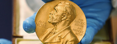 Constructing atomic models for education