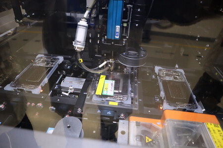 This screwing machine is a sight to behold | Image: Xataka