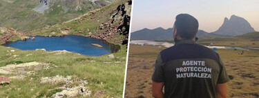 In the Aragonese Pyrenees there are more and more people camping and bathing in lakes. Until the police arrived
