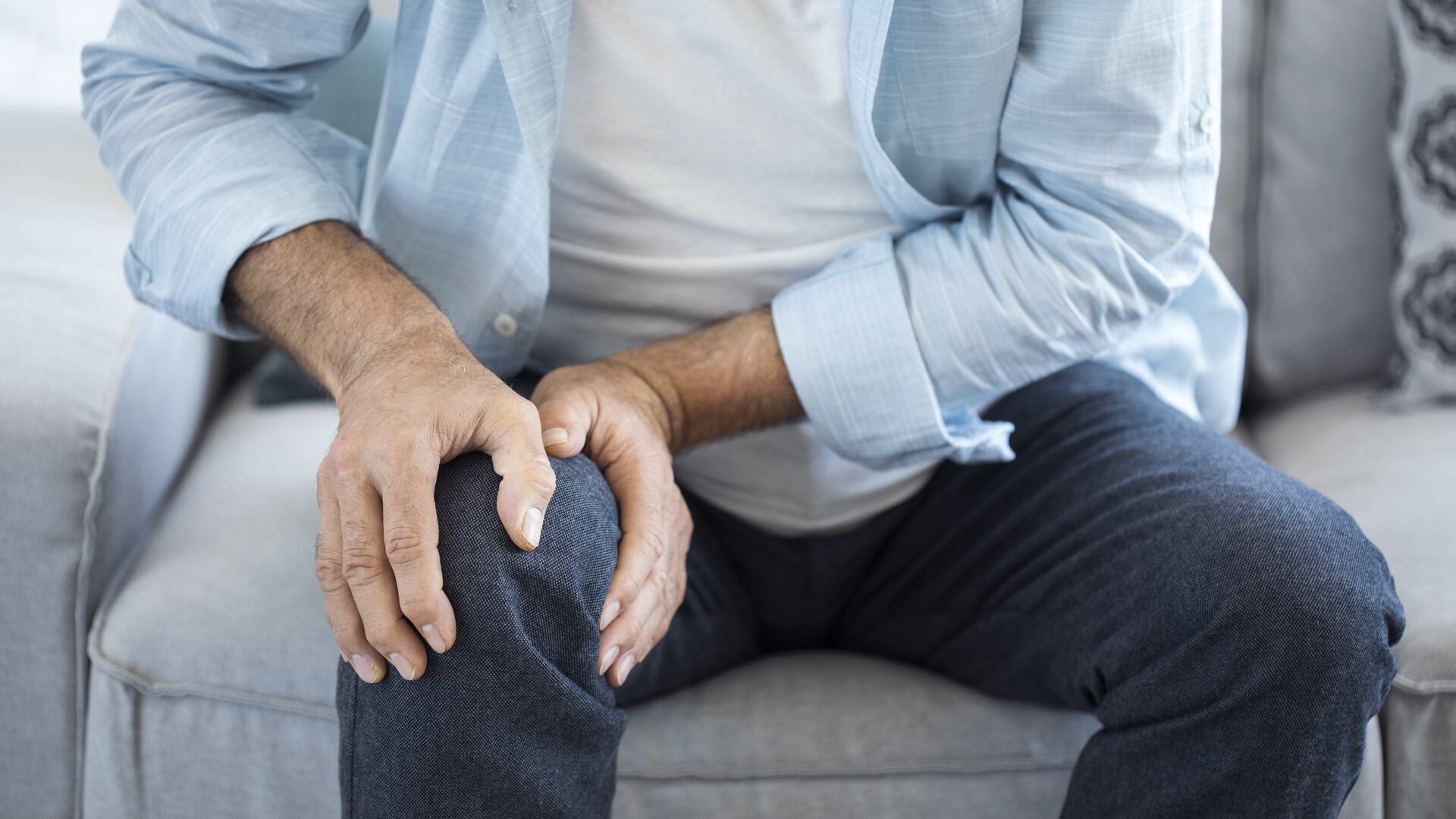 Knee osteoarthritis symptoms