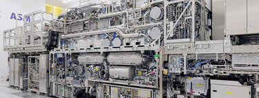 Something incredible is produced inside the most advanced chip-making machines: small supernovae