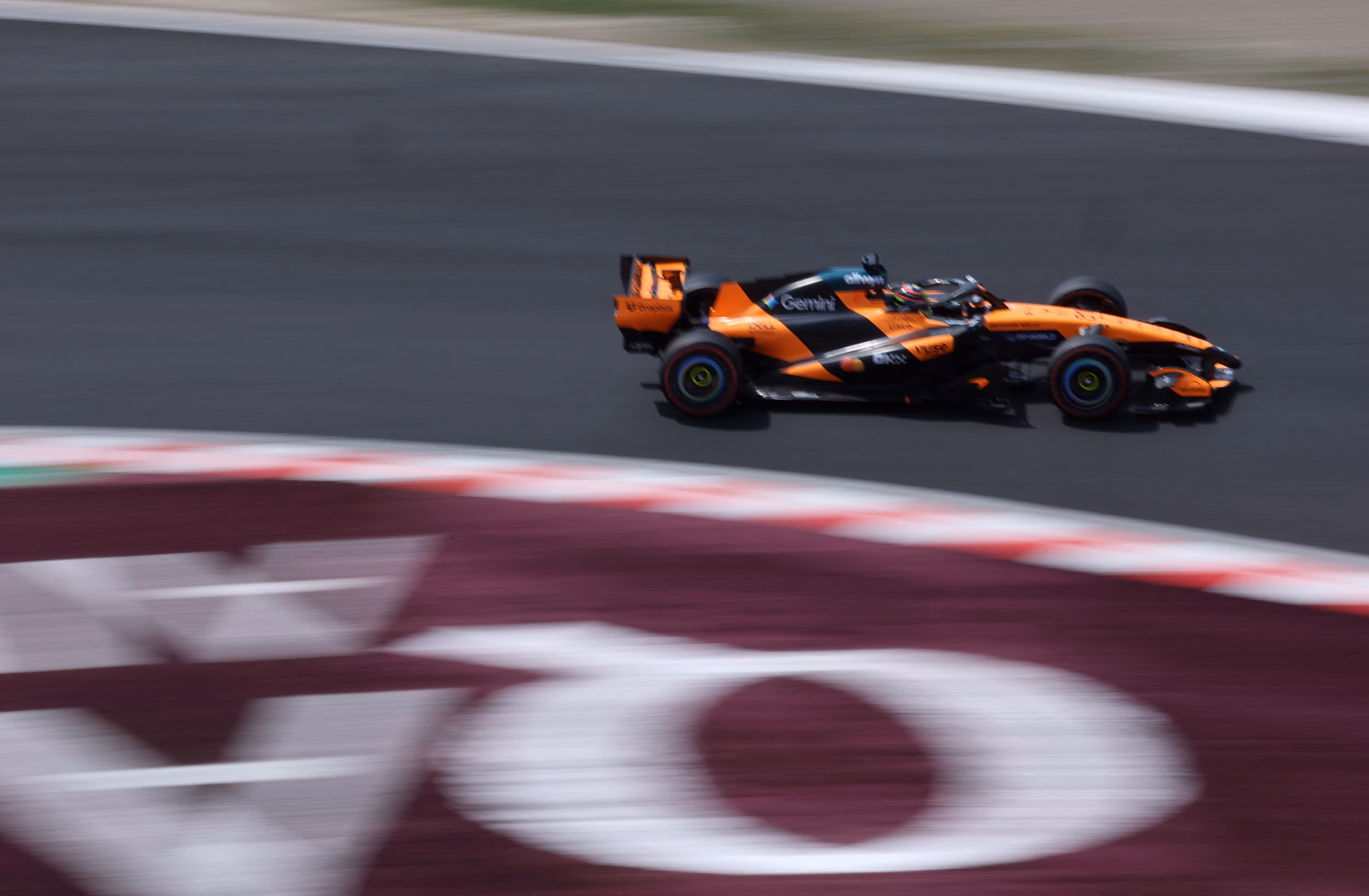 Oscar Piastri in the McLaren (Photo: Reuters/Issei Kato)