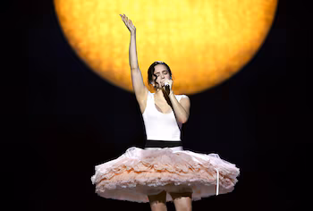 Rosalía in a moment of her performance in Lyon where she opened her 'Lux Tour' tour