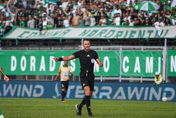 The Antioquian referee Wilmar Roldán - credit David Jaramillo/Colprensa