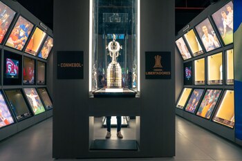 LEGENDS: The Ultimate Football Experience opened its doors on May 29 at InSpace Polanco, with the presence of Hugo Sánchez and the president of LALIGA, Javier Tebas (credit: Legends: Ultimate Football Experience)