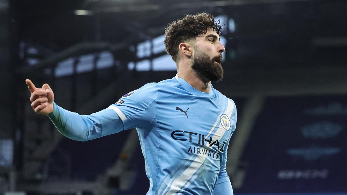 Manchester City Launch Counter-attack for Josko Gvardiol