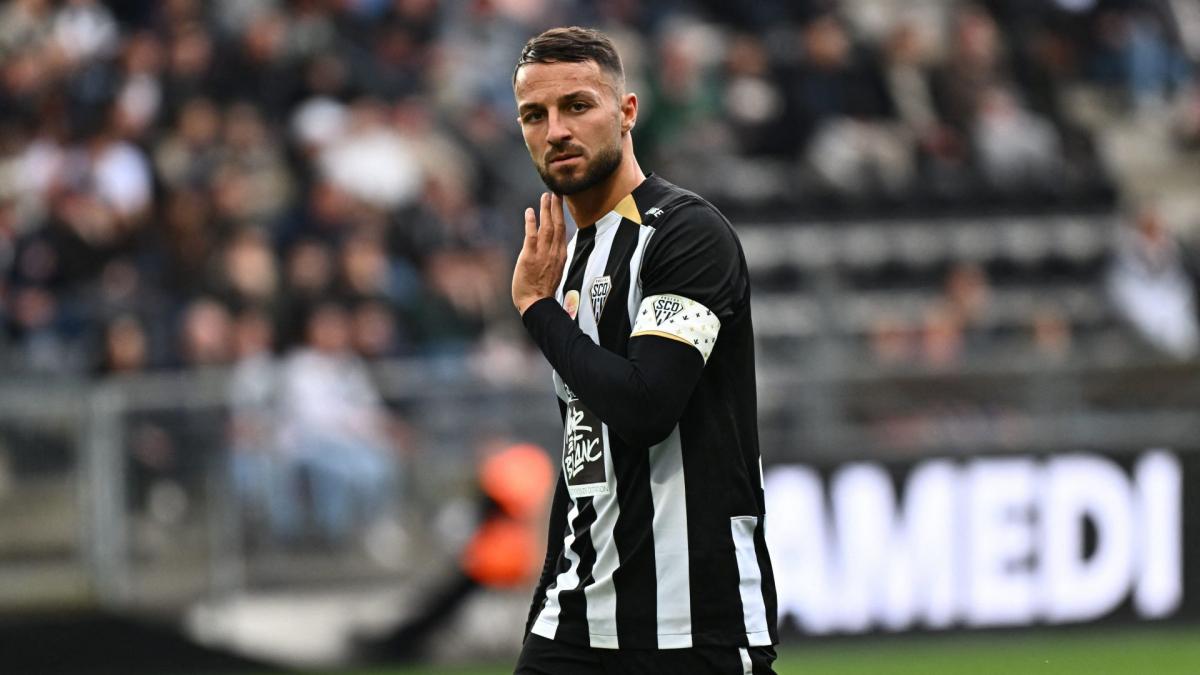 Angers Extends Contract with Haris Belkebla