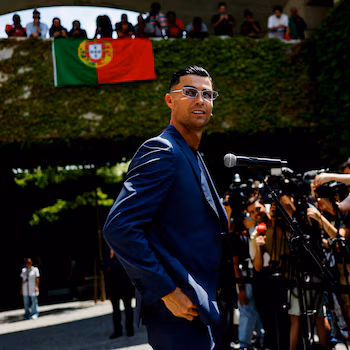 The striker also spoke about the imminent challenge and analyzed the present of the Portuguese team (@Cristiano)