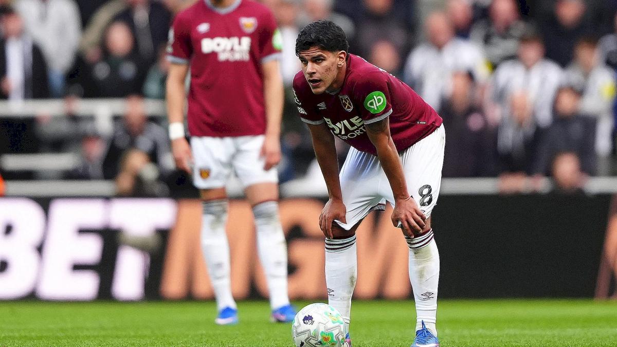 MU Takes the Lead for Mateus Fernandes