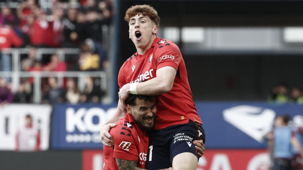 Liverpool Announces Agreement to Sign Víctor Muñoz