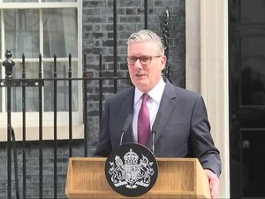 Under Pressure: Prime Minister Keir Starmer Announces Resignation from the British Government