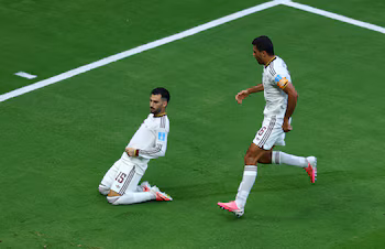 Álex Baena Debuts in the World Cup with Muslera’s Support and Stakes His Claim for a Starting Position