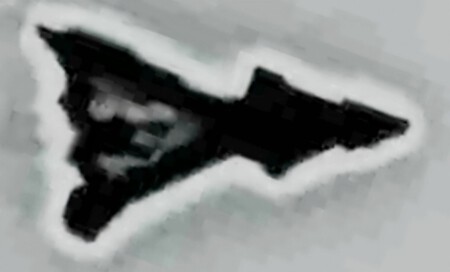 A Mysterious Thermal Image in Area 51 Revives a Forgotten 1983 Concept: The Impossible “Christmas Tree” Fighter