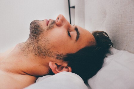 An Expert Explains the Key Mistake of Sleeping with Air Conditioning: “It’s Completely Unnatural and Affects Our Sleep Quality”