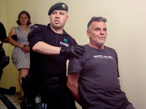 Children Left Blindfolded in Portugal: No Immediate Transfer to France for Mother’s Partner
